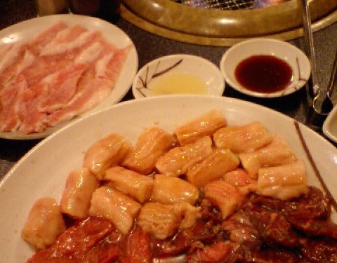 焼肉 牛美豚（宜野湾市愛知）