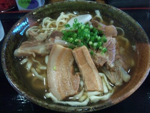 よね食堂（豊見城市与根）