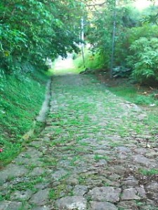 当山の石畳道