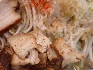 HI380633 HI380637.JPG