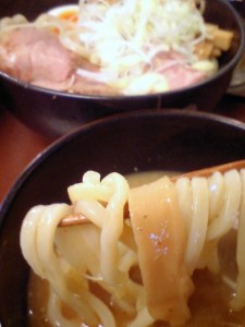 HI381299 HI381302.JPG