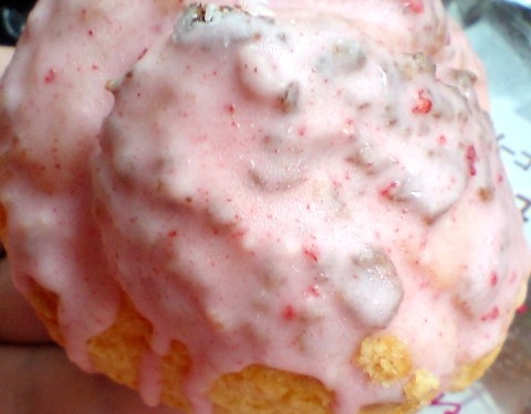 いちごのクッキーシュー(ファミリーマート)