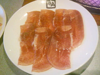 牛角で焼肉食べ放題！