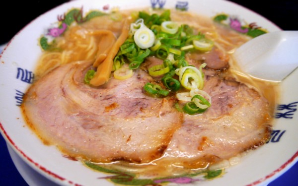 ギョーザ定食 林屋(北谷町)