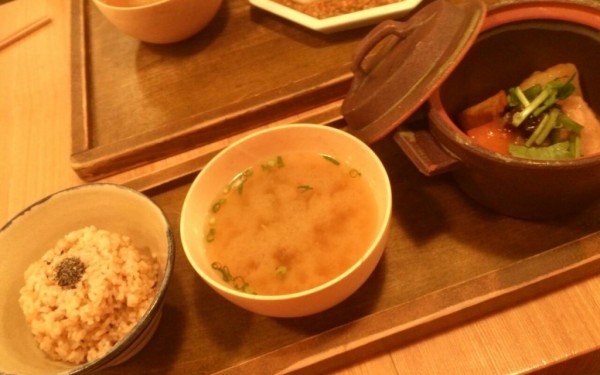 実身美／サンミ☆玄米カフェ（那覇市）