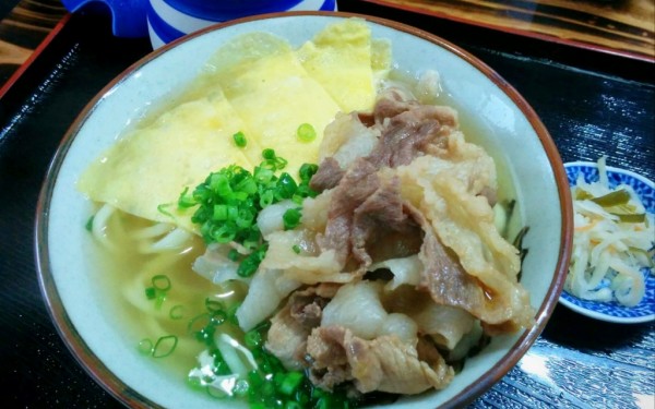 猪豚野菜そば わぁー家~(道の駅ゆいゆい国頭)