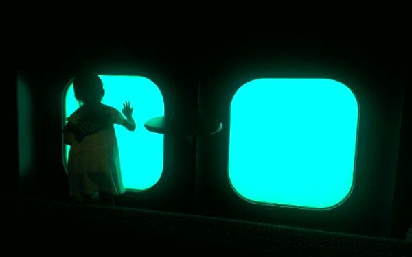 海中展望レストラン客船「モンブラン」（宮古島）