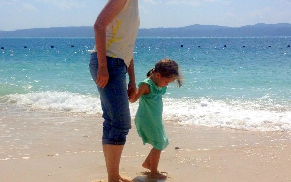 3歳の娘にとっては初めての海|沖縄旅の思い出フォトコンテスト