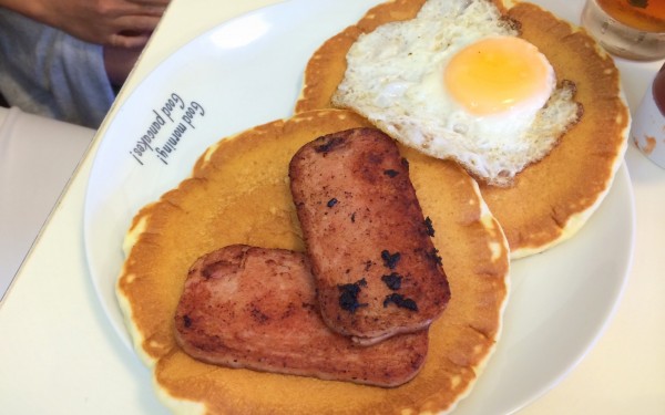 最高に美味しいパンケーキ パニラニ(恩納村)