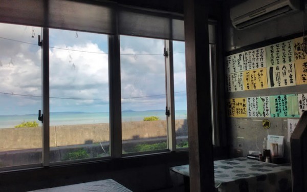 【金武町】てびちに驚いた!和泉食堂(いずみしょくどう)