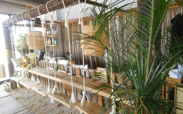 ブランコカフェ　The Junglila（北谷町）