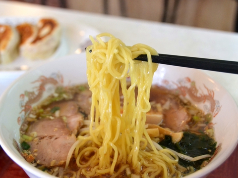外観は怪しげだけど、美味しかった「ラーメン倶楽部竜」（浦添市）