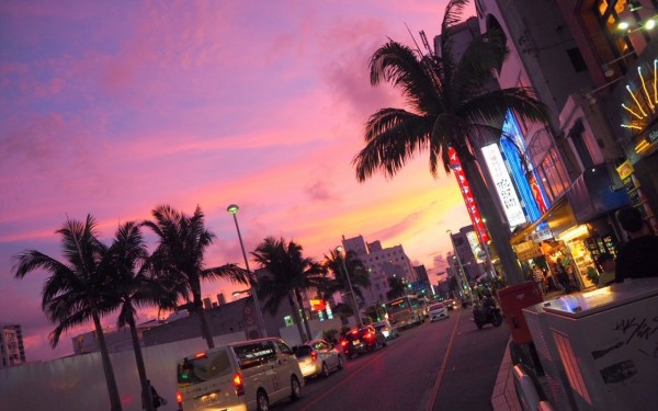 沖縄のサンセットはすぐ色が変わる|沖縄旅の思い出フォトコンテスト