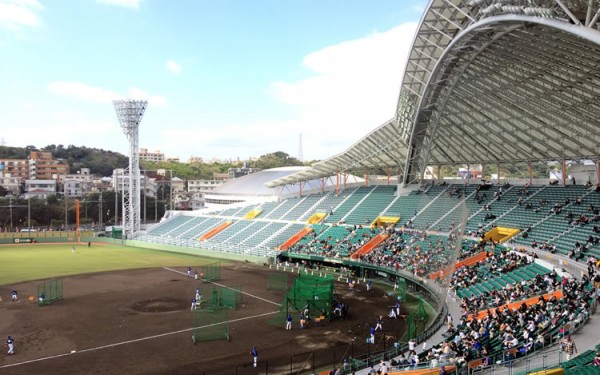 沖縄セルラースタジアム那覇で巨人VS中日の練習試合を観てきたぞ!(那覇市)