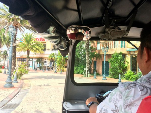 chatan_tuktuk_06