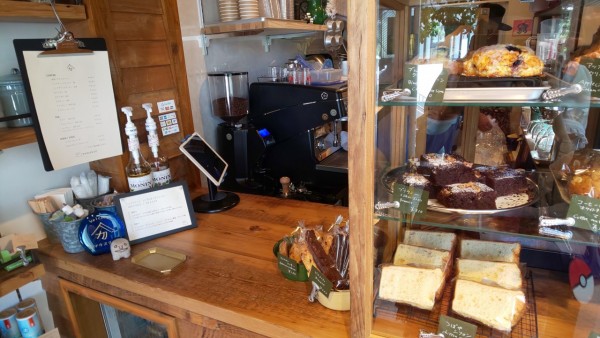 ヤマカスタンド店内