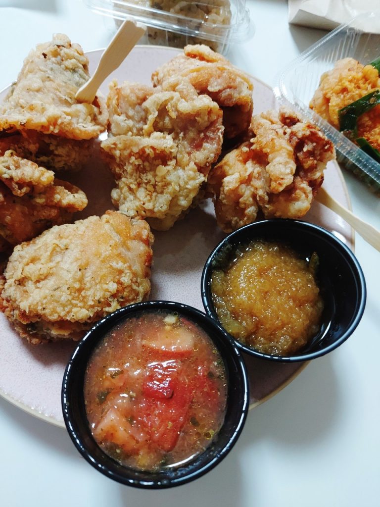 うす塩からあげにバジルトマトからあげ