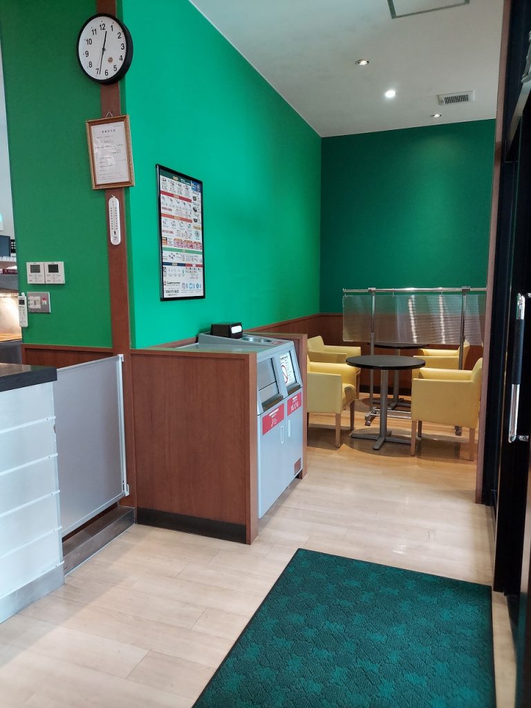 ロンフーアジアンキッチン店内