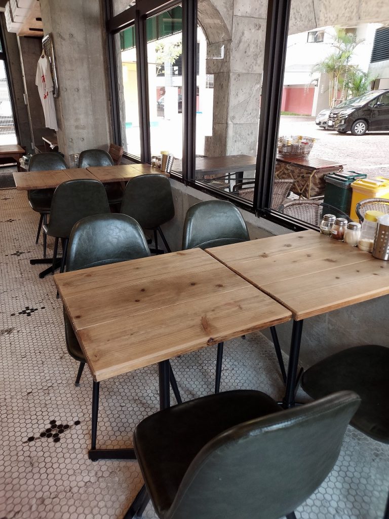 ピザスタンドNY席