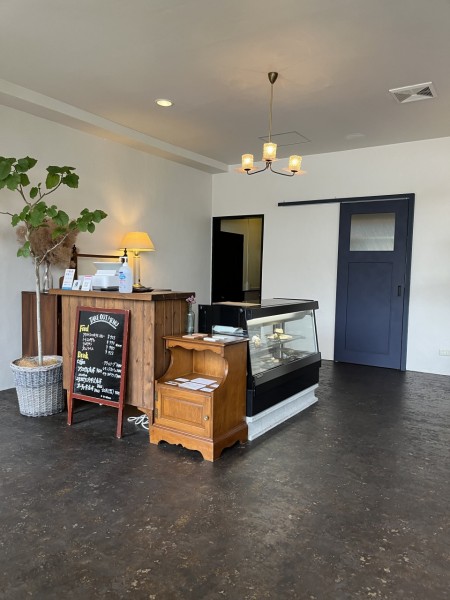 0CEB35A9-AE35-4D5C-BAB0-E239A5370A3E