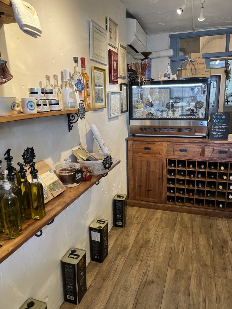 AF8EAE54-72FE-484D-89CB-5C70F3CB5554