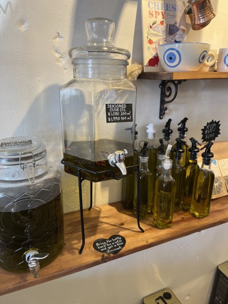 EDEFC54D-F0AE-4C04-8EFE-2E48F1C41EDF