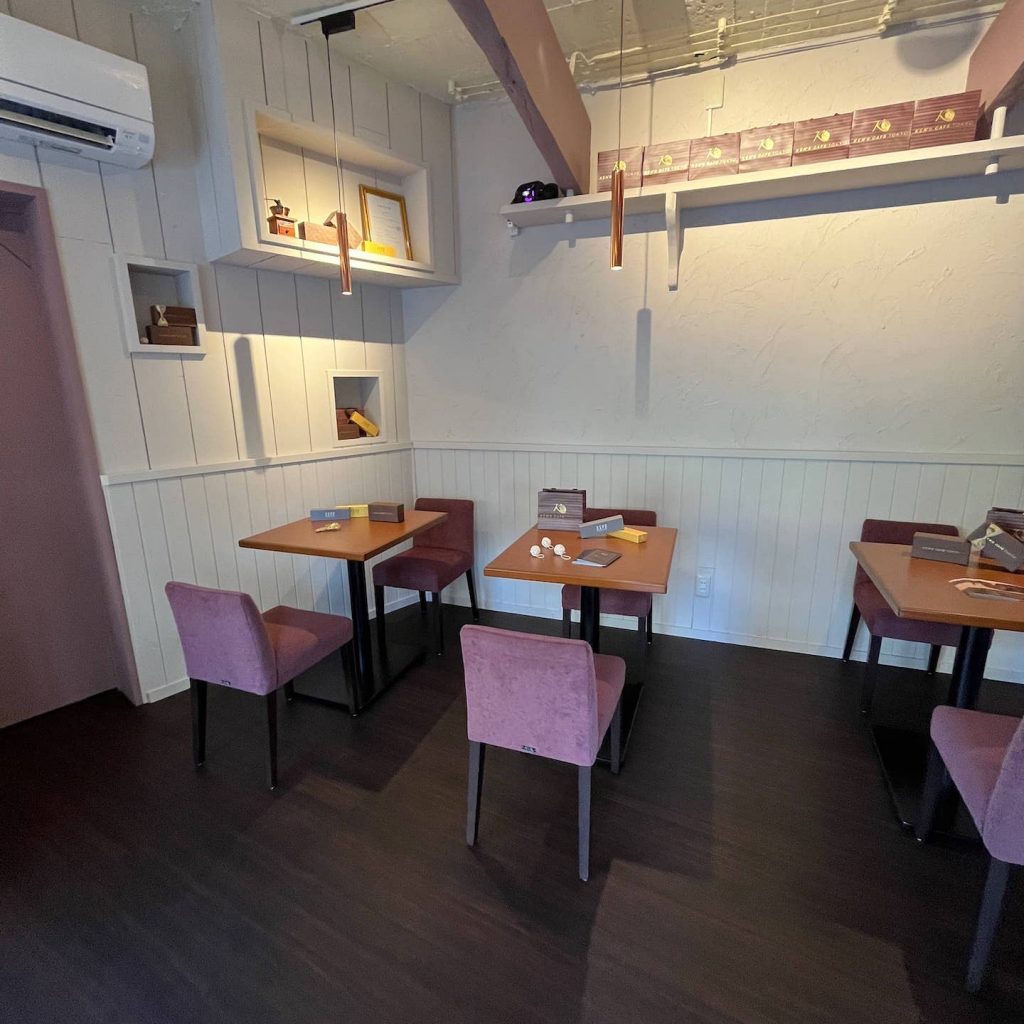 ケンズカフェ東京沖縄本店イートインスペース