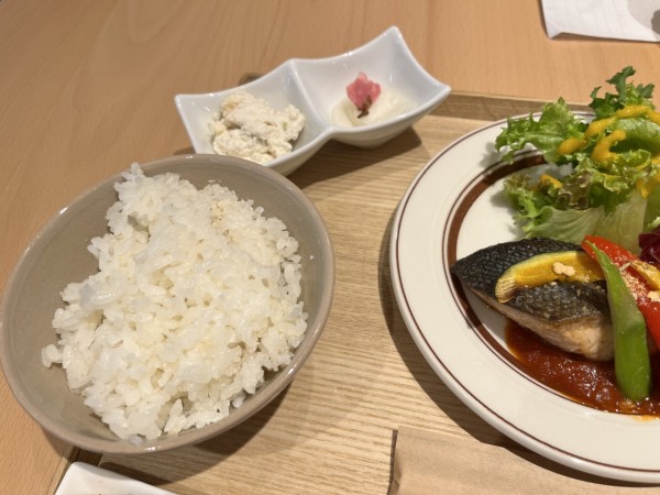 おからごはんと小鉢