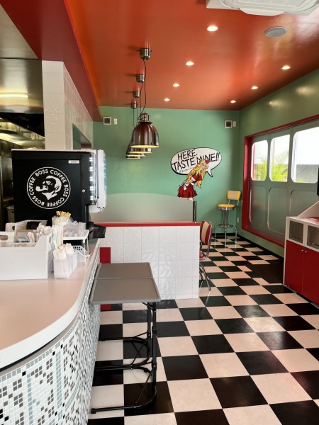 気まぐれバディー店内テーブル席