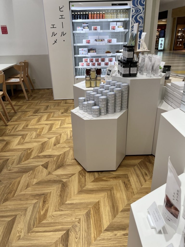 ピエール・エルメお土産コーナー