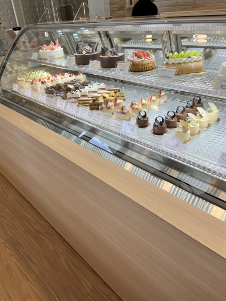 リアンドガトーショーケース