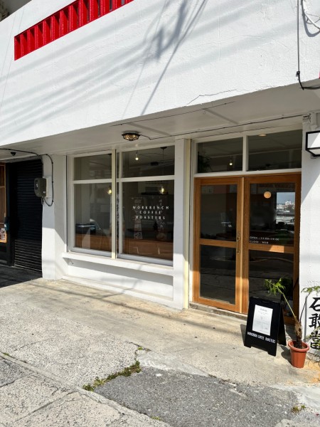 WORKBENCH COFFEE ROASTERS OKINAWA正面