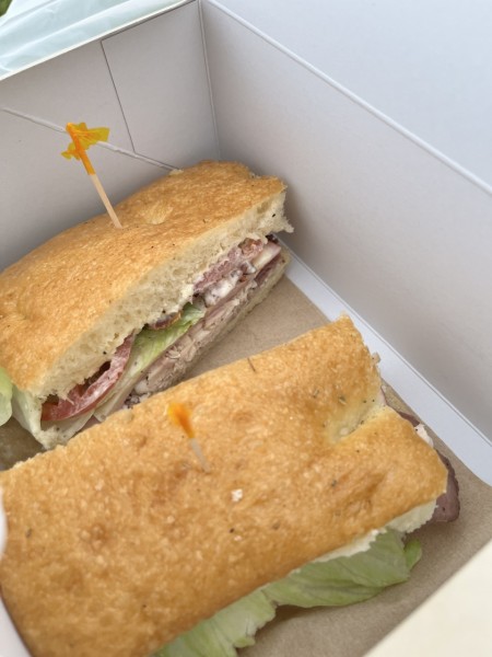 B813F965-67A9-424C-AD12-700E96056DEB