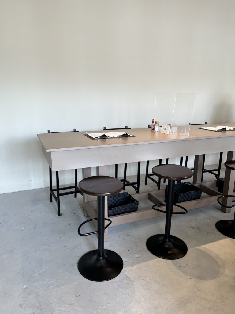 DC7C2D16-6CFA-4E73-9643-5C63B78E9EE8_1_102_o