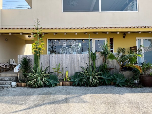 トリップカフェオキナワ