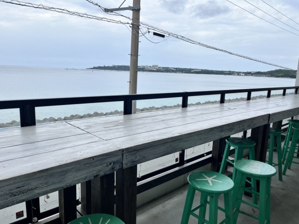 モクレレカウンター席