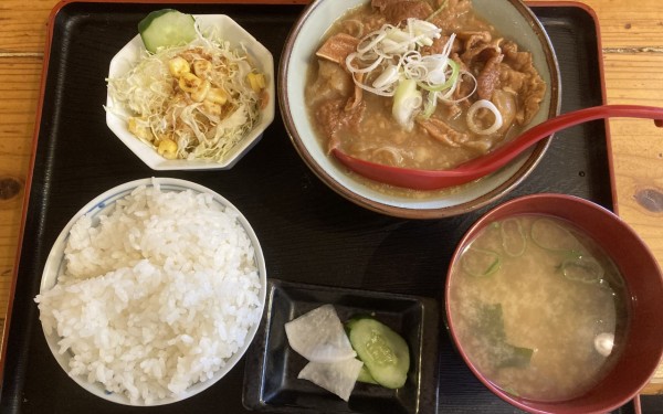 大衆ろばた焼酒場 足立屋のランチ(宜野湾)