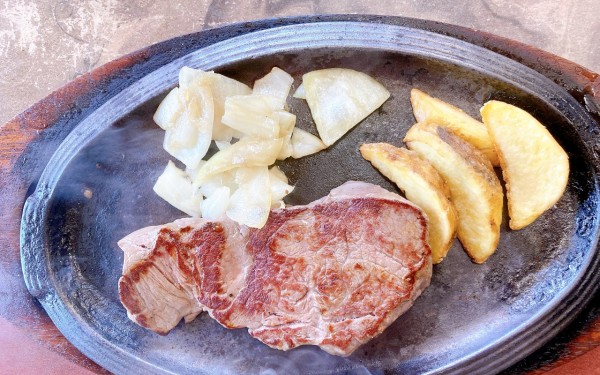 ステーキハウス金松(北谷町)