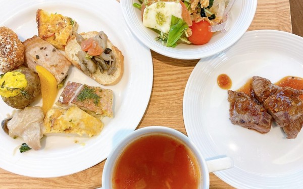 メルキュールホテル沖縄那覇ビストロ ドゥ ラ メールでランチバイキング